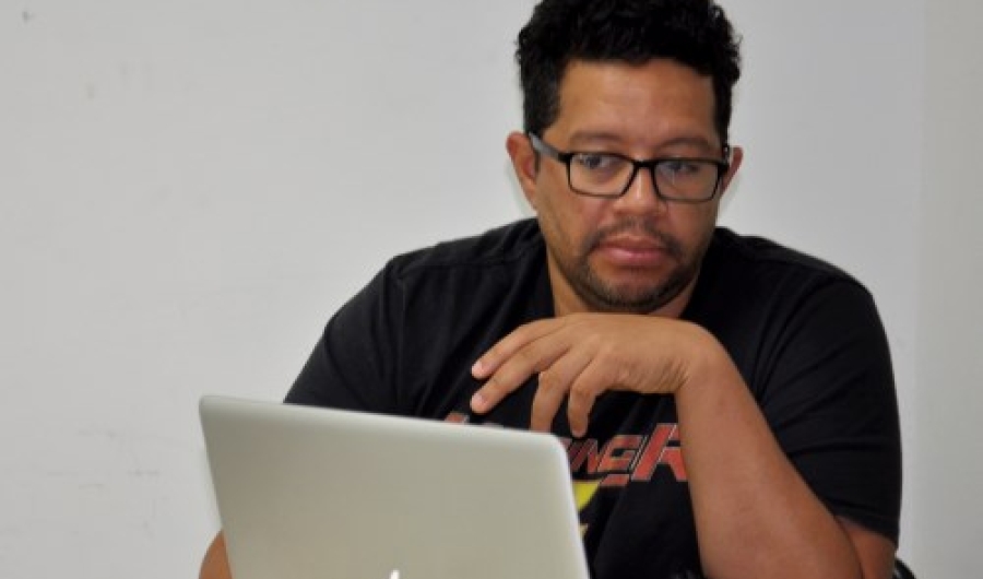 El colombiano encargado del montaje de series como El robo del siglo y Distrito Salvaje, dictará un taller sobre montaje conceptual.
