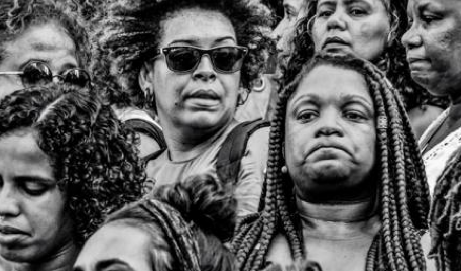 Mujeres afro reunidas