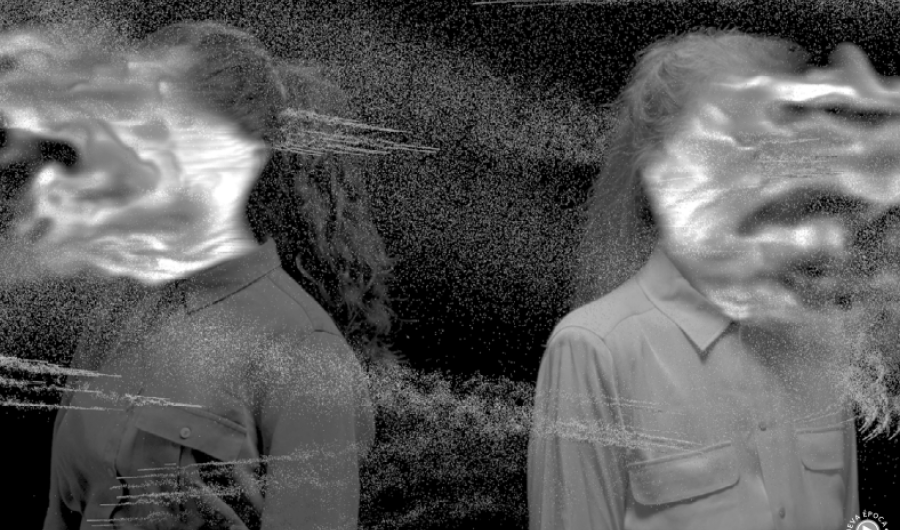 Una foto de sombras y distorsión