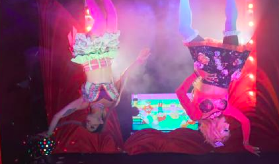 Bailarines de colores