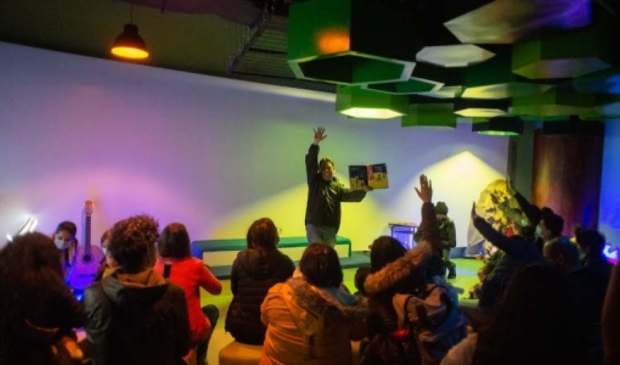 Programa Astrobebés en la Sala Infantil del Planetario de Bogotá. 