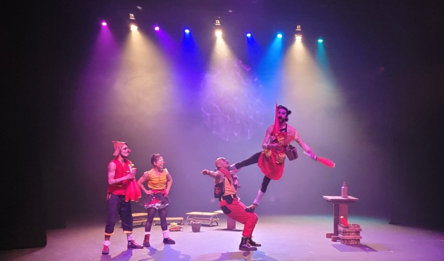 payasos en escena