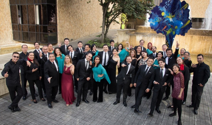 Grupo de artistas de la Corporación Carmiña Gallo