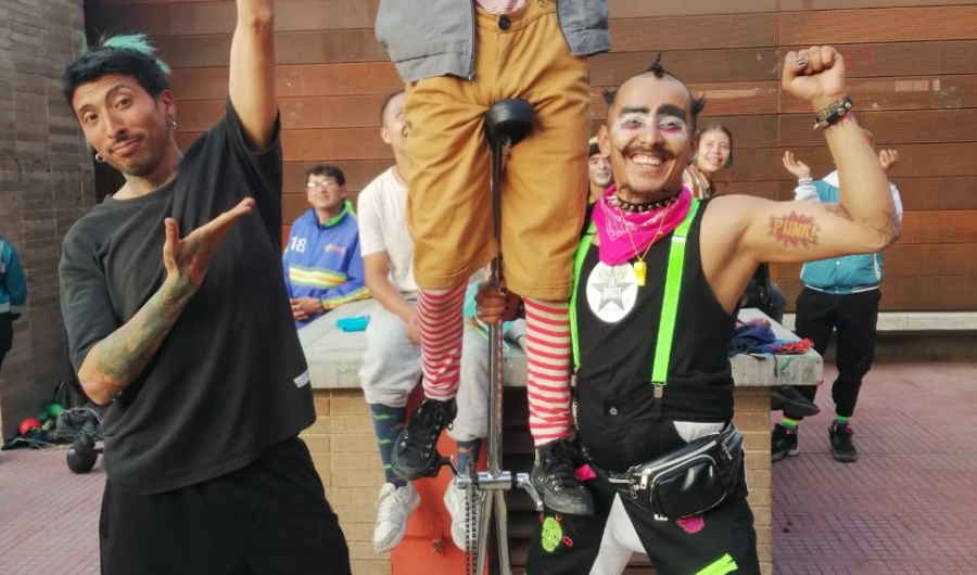 Artistas y malabares