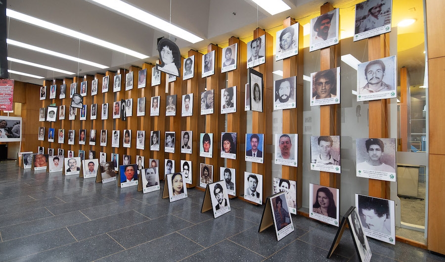 Exposición de Ausentes, estrellas presentes en 2021