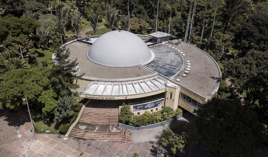 Foto aérea del Planetario de Bogotá