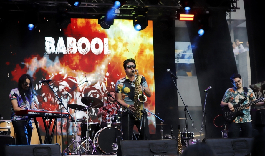 Babool en escena