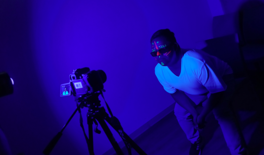 Taller Autorretratos fluorescentes