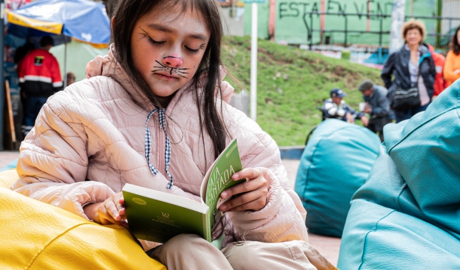 Niña en el pícnic literario