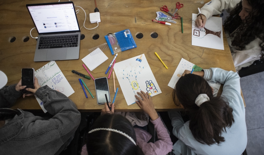 Sesión de laboratorio con niños de diseño sonoro