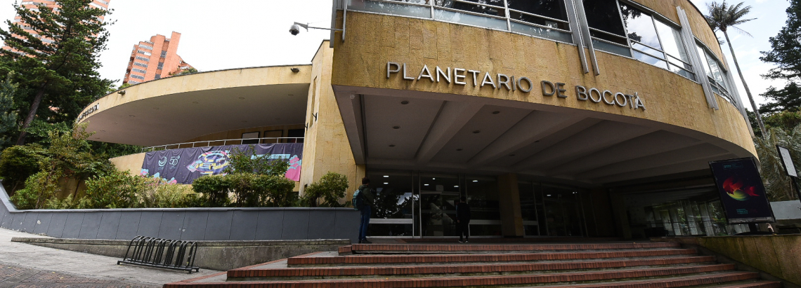 Vuelve de manera presencial Hablemos del universo, el espacio de los conversatorios en vivo de divulgación científica del Planetario de Bogotá.
