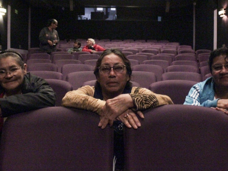 Personas mayores en la Cinemateca Distrital
