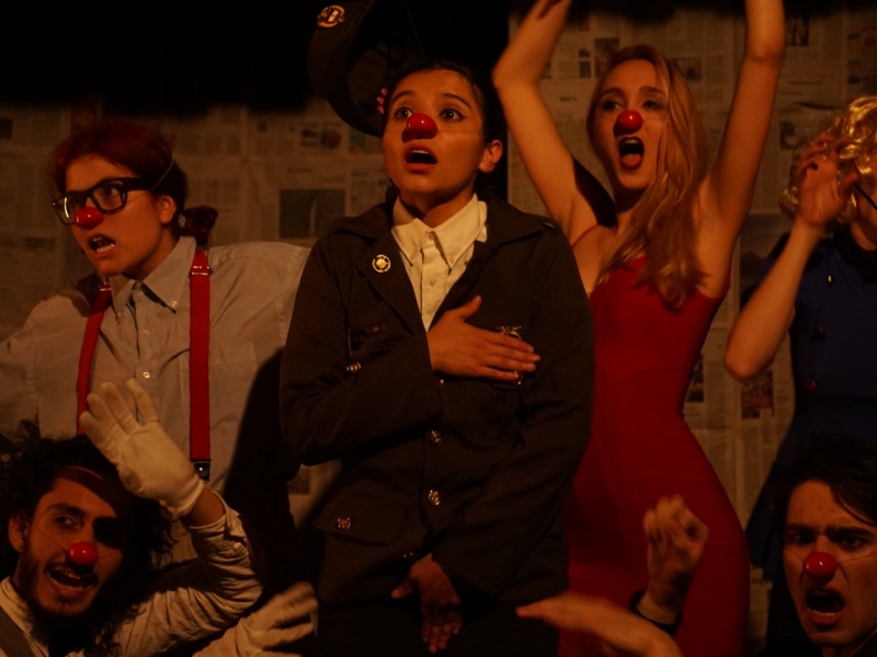 Crónicas de un Periódico Amarillista de Átomos teatro