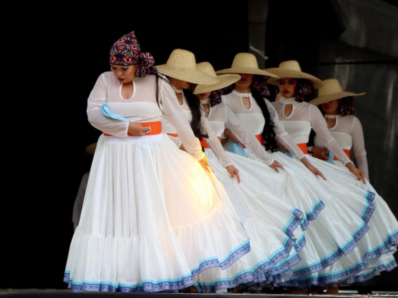 Grupo de percusión folclórica de la Universidad Jorge Tadeo Lozano