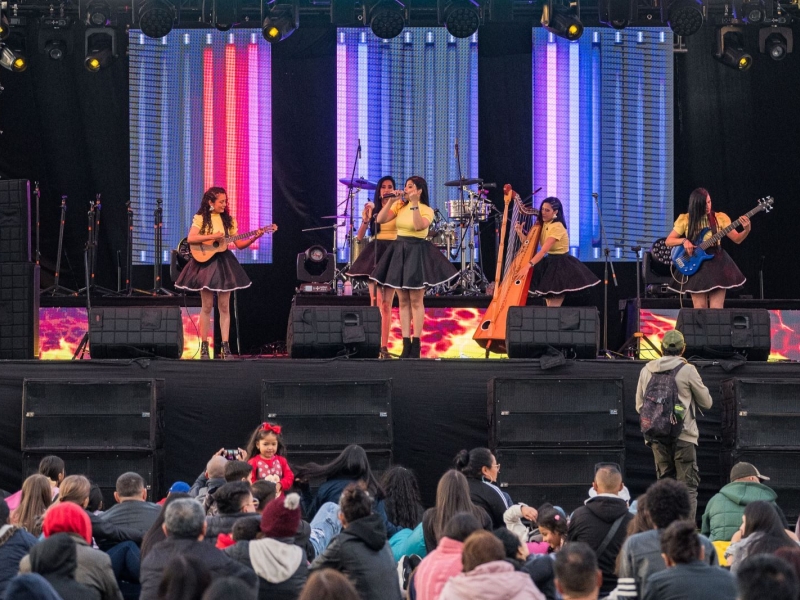 Agrupación Llamarada, en el Festival Arte a la KY 