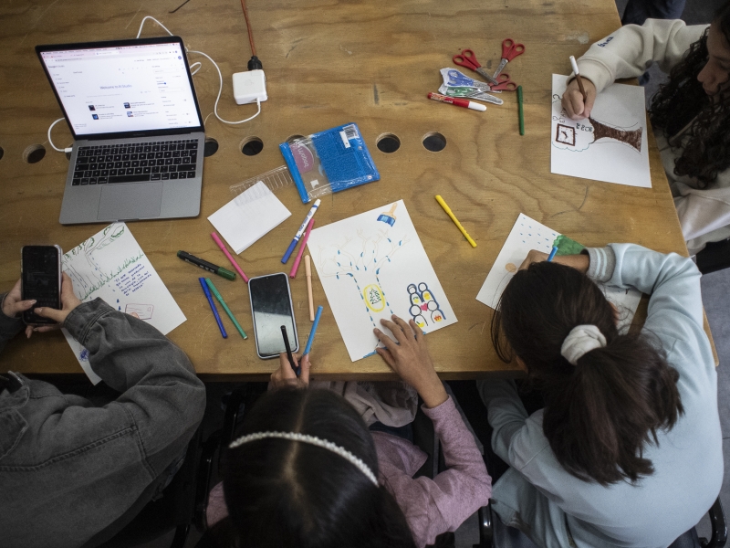 Sesión de laboratorio con niños de diseño sonoro