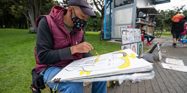 Dibujante en el Parque Simón Bolívar