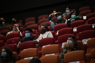 Estreno y conversación - Película Los conductos.