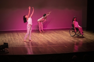 Viernes Escénicos en el Teatro El Parque con ConCuerpos y Mistérica Escénica