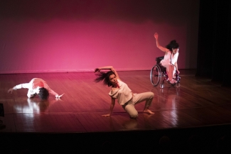 Viernes Escénicos en el Teatro El Parque con ConCuerpos y Mistérica Escénica