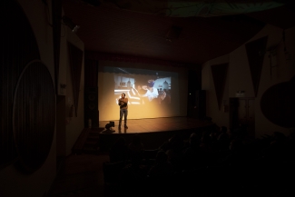 Viernes Escénicos en el Teatro El Parque con ConCuerpos y Mistérica Escénica