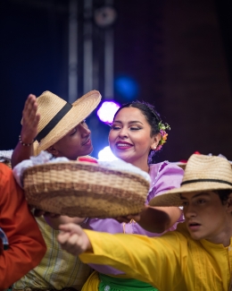 Encuentro de tradiciones Bogotá Ciudad de Folclor