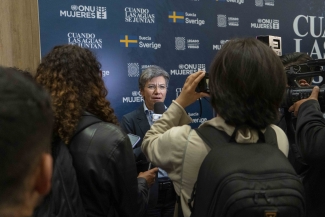 Alcaldesa en entrevista de la Premiere de Cuando se juntan las aguas