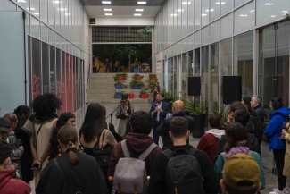 Mauricio Galeano y Liz Callejas en Palabras de inauguración de la exposición Laberinto.