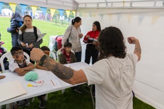 Taller de juguetes ópticos en Cinemateca al parque Puente Aranda.