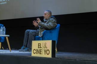 Charla de Mario Mendoza en el cine y yo en la Cinemateca de Bogotá