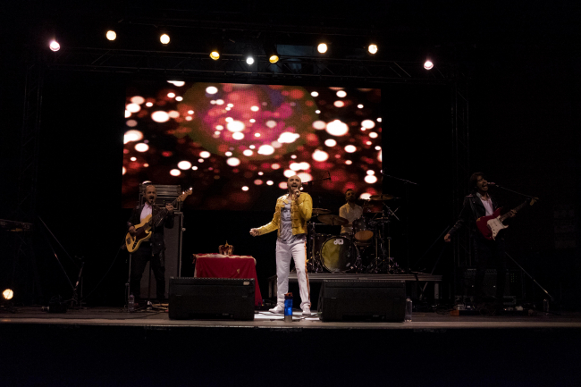 Lunada en La Media Torta con el show Yo no me llamo Freddie Mercury de Camilo Colmenares y la Misión Quynza del Planetario de Bogotá