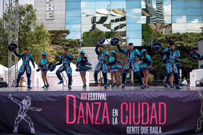 Festival Danza en la Ciudad Toma bailada Chapinero