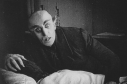 Foto en blanco y negro de un vampiro 